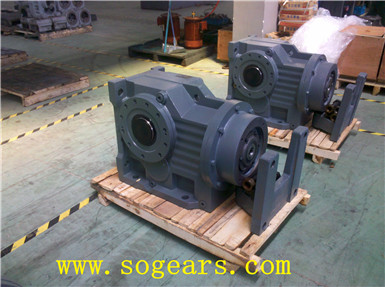 helical worm gear drive